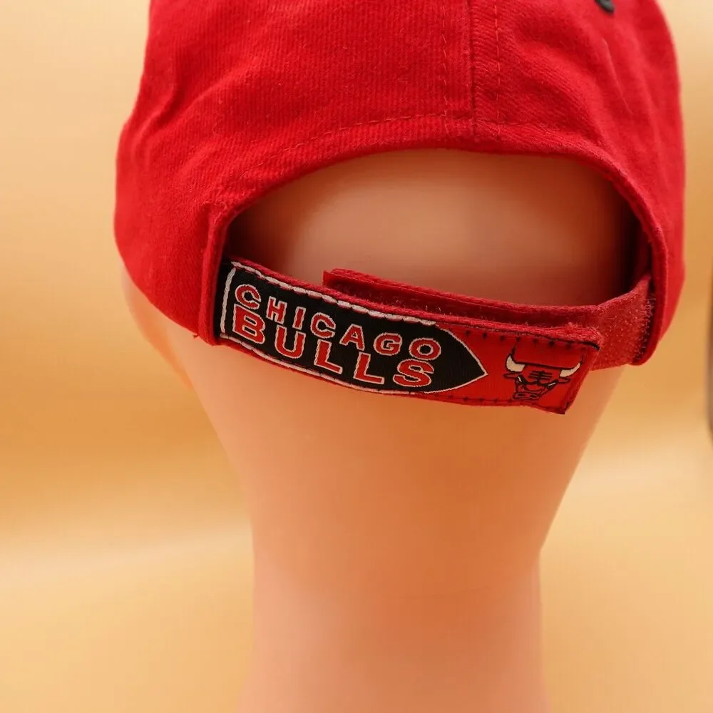 Chicago Bulls Hat Cap Strap Back Red Black White One Size NBA Basketball